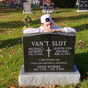 Meet your Posher, Andrew